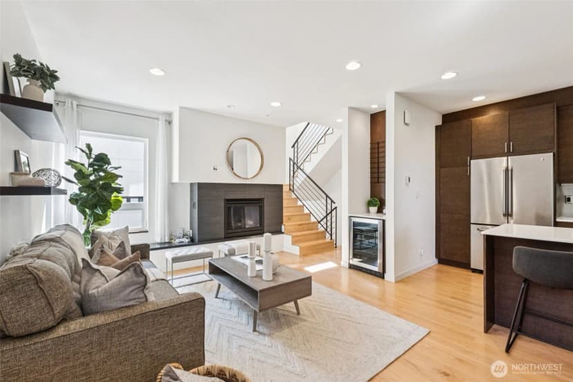 Property photo for 1612 N 46th Street, Seattle photo 4