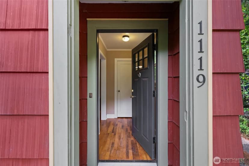 Property photo for 1119 Brawne Avenue Nw, Olympia photo 2