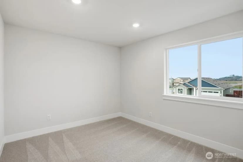 Property photo for 732 Weaver Drive E, Enumclaw photo 18