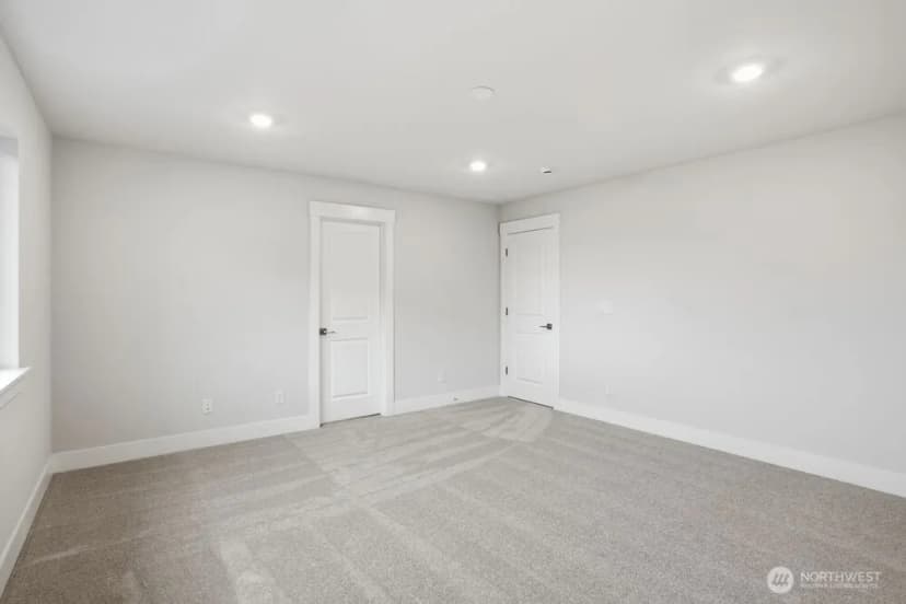 Property photo for 732 Weaver Drive E, Enumclaw photo 12