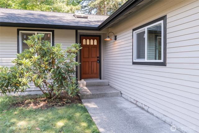 Property photo for 2506 19th Way Nw, Olympia photo 3