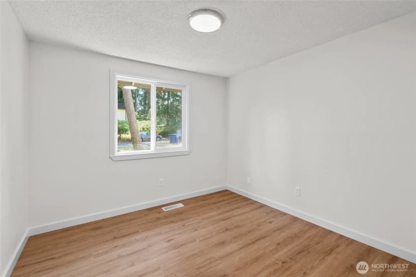 Property photo for 2506 19th Way Nw, Olympia photo 16