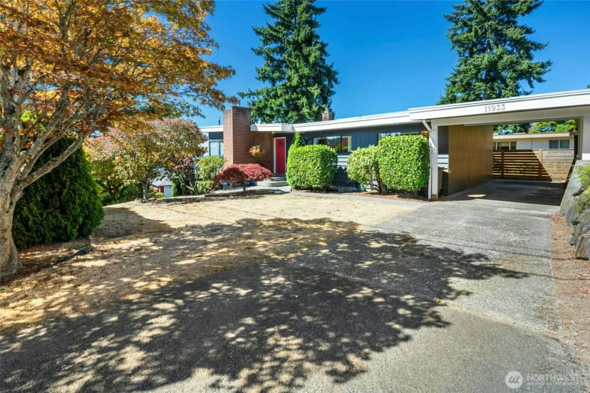 Property photo for 11988 Marine View Drive Sw, Burien photo 4