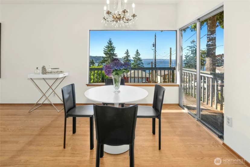 Property photo for 11988 Marine View Drive Sw, Burien photo 12
