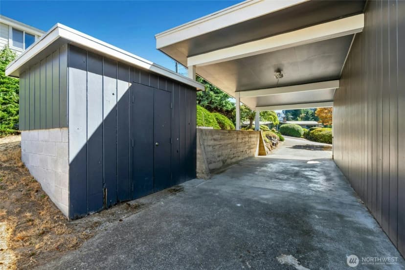Property photo for 11988 Marine View Drive Sw, Burien photo 34