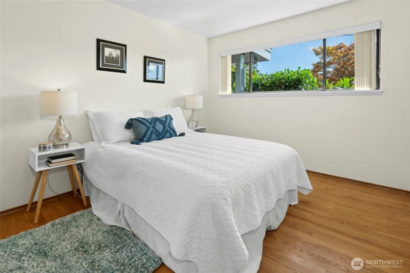 Property photo for 11988 Marine View Drive Sw, Burien photo 19