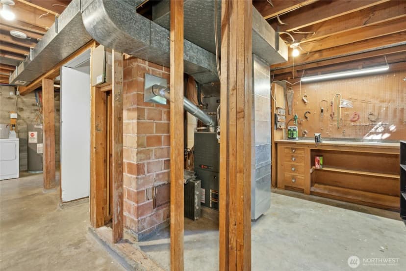 Property photo for 11988 Marine View Drive Sw, Burien photo 29