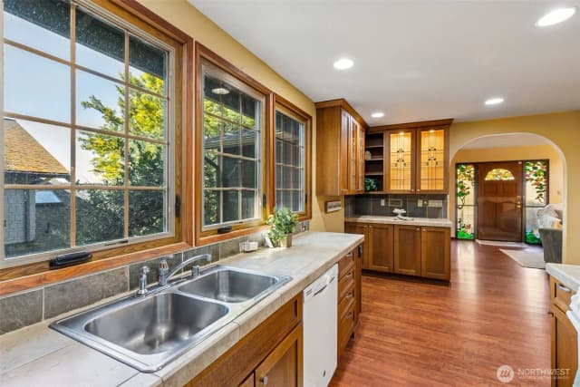 Property photo for 1021 Bigelow Avenue Ne, Olympia photo 3
