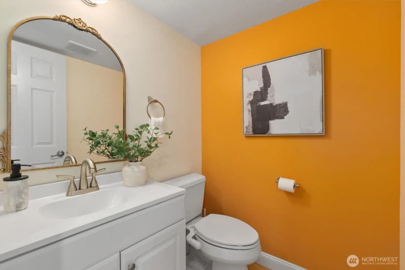 Property photo for 9132 Ne 143rd Place, Kirkland photo 12