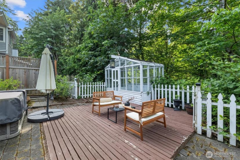 Property photo for 9132 Ne 143rd Place, Kirkland photo 23