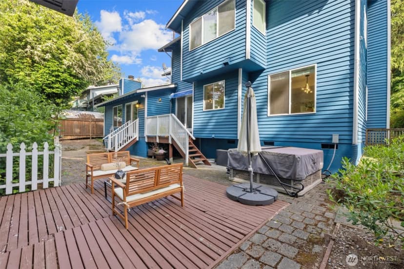 Property photo for 9132 Ne 143rd Place, Kirkland photo 22