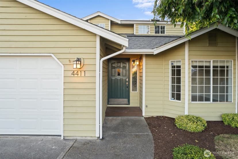 Property photo for 4411 Harbor Ridge Court Ne, Tacoma photo 33
