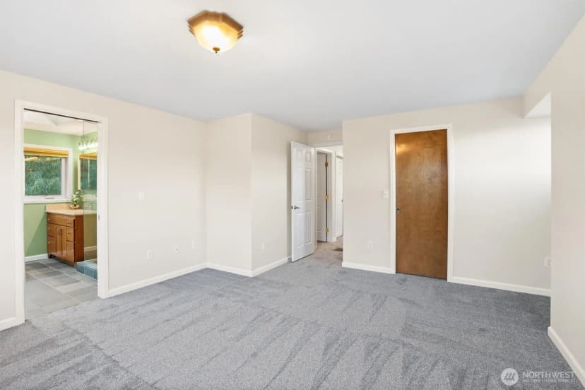 Property photo for 4411 Harbor Ridge Court Ne, Tacoma photo 20