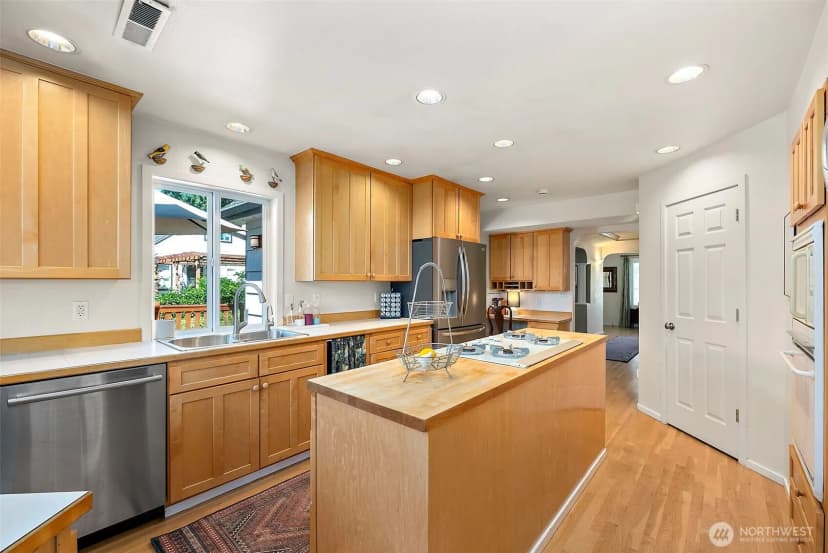Property photo for 336 Summit Avenue, Fircrest photo 13