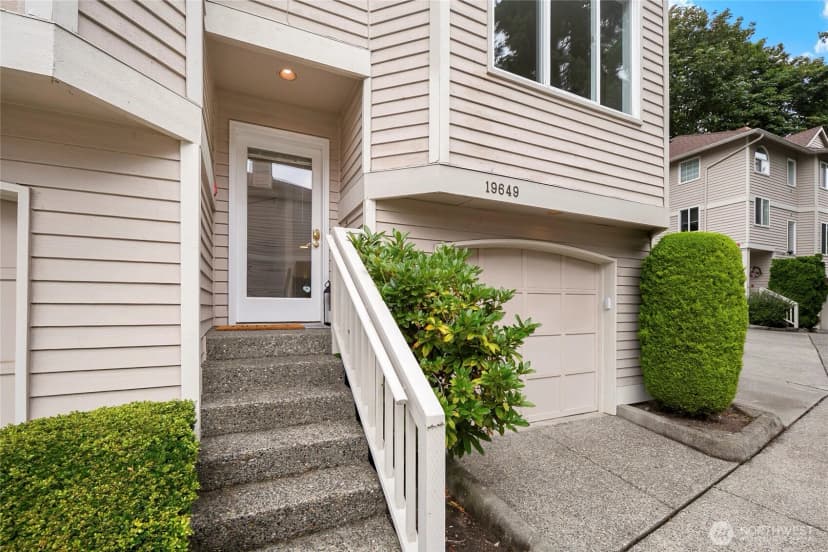 Property photo for 19649 15th Avenue Ne, Shoreline