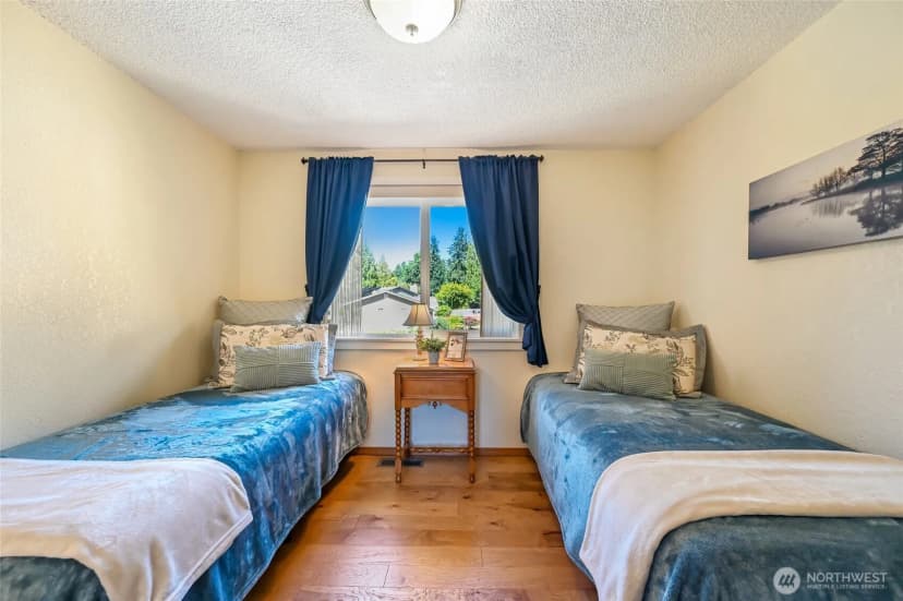 Property photo for 12631 Ne 111th Place, Kirkland photo 17