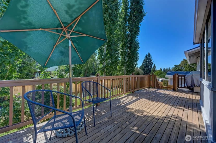Property photo for 12631 Ne 111th Place, Kirkland photo 25