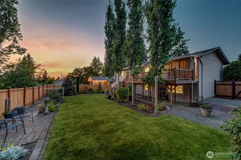 Property photo for 12631 Ne 111th Place, Kirkland photo 27