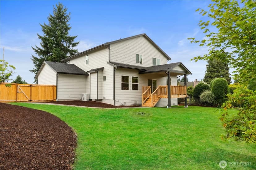 Property photo for 1111 132nd Street S, Tacoma photo 9