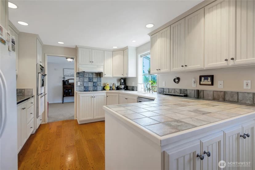 Property photo for 7725 91st Avenue Sw, Lakewood photo 13