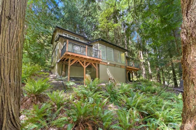 Property photo for 1 Valley Crest Way, Bellingham