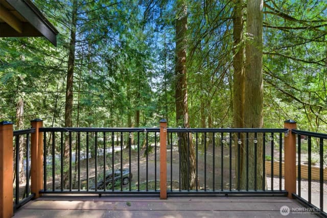 Property photo for 1 Valley Crest Way, Bellingham photo 2