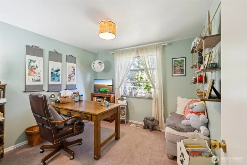 Property photo for 14810 Corliss Avenue N, Shoreline photo 25