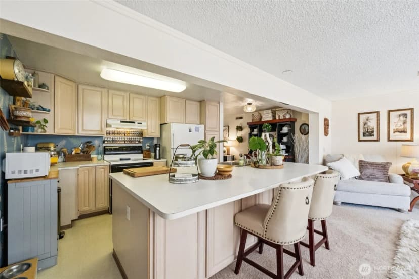 Property photo for 14810 Corliss Avenue N, Shoreline photo 16