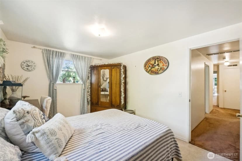 Property photo for 14810 Corliss Avenue N, Shoreline photo 27