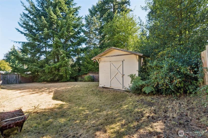 Property photo for 14810 Corliss Avenue N, Shoreline photo 34