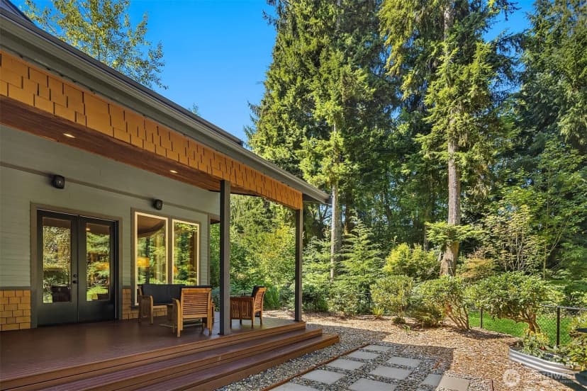 Property photo for 10235 Upper Preston Road Se, Issaquah photo 7