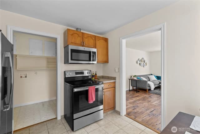Property photo for 9226 21st Avenue Sw, Seattle photo 5