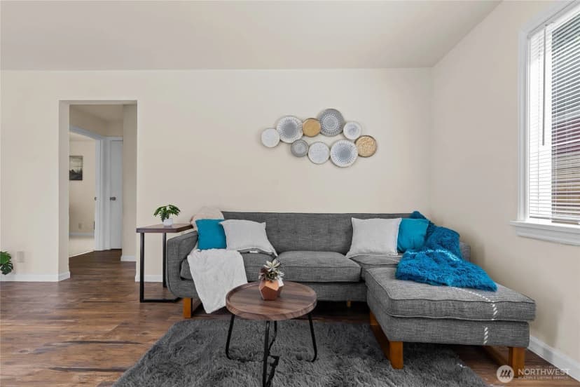 Property photo for 9226 21st Avenue Sw, Seattle photo 6