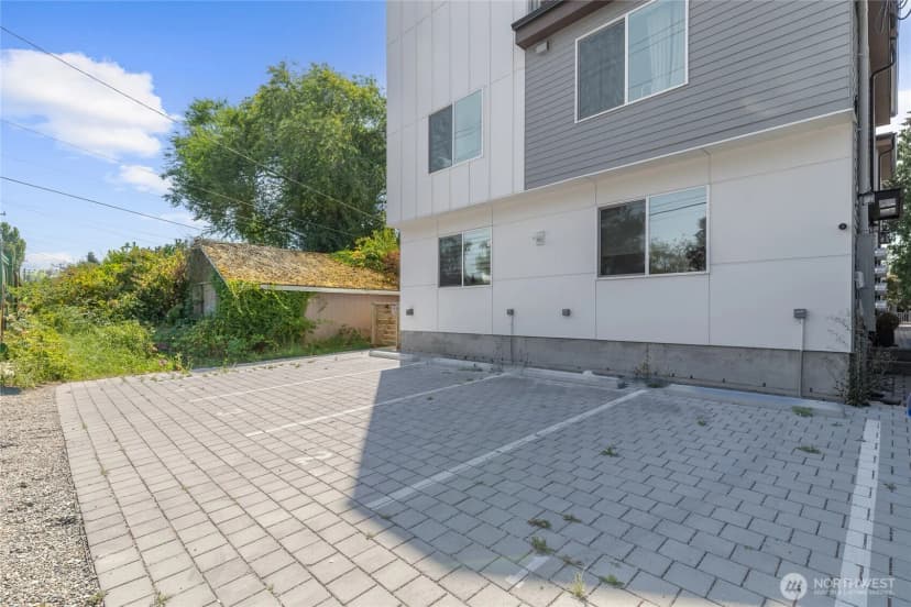 Property photo for 9226 21st Avenue Sw, Seattle photo 18