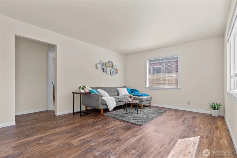 Property photo for 9226 21st Avenue Sw, Seattle photo 8
