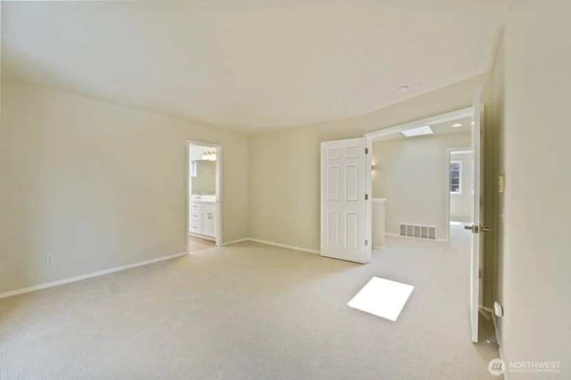 Property photo for 907 233rd Place Sw, Bothell photo 9