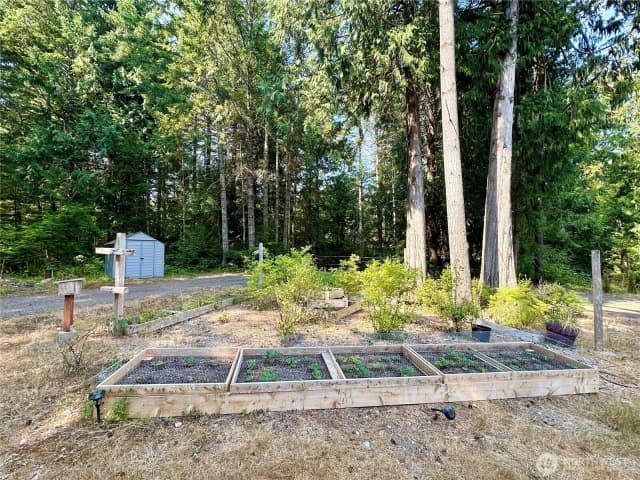Property photo for 6388 Foley Lane Nw, Seabeck photo 4
