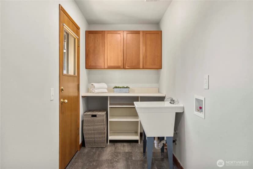 Property photo for 5208 Ridge Drive Ne, Tacoma photo 18