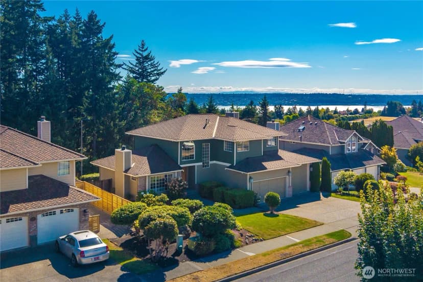 Property photo for 5208 Ridge Drive Ne, Tacoma photo 38