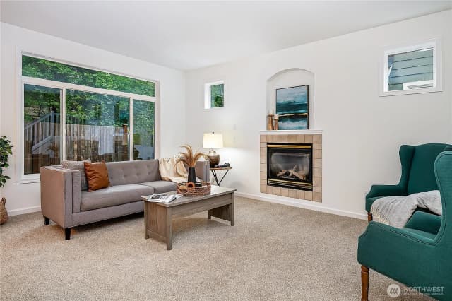Property photo for 17121 3rd Place W, Bothell photo 4