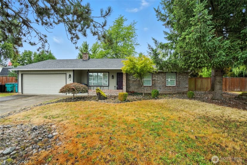 Property photo for 14 Sw 11th Street, Battle Ground