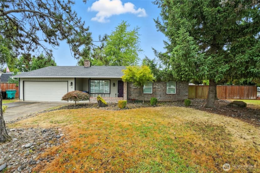 Property photo for 14 Sw 11th Street, Battle Ground photo 2