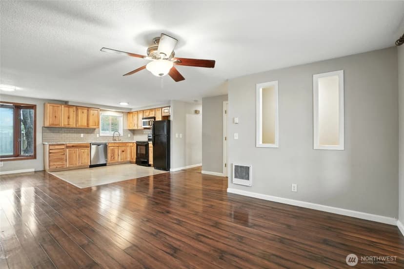 Property photo for 14 Sw 11th Street, Battle Ground photo 10