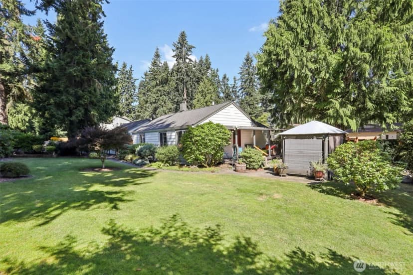 Property photo for 16004 74th Avenue Ne, Kenmore photo 38