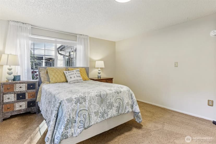 Property photo for 16004 74th Avenue Ne, Kenmore photo 23