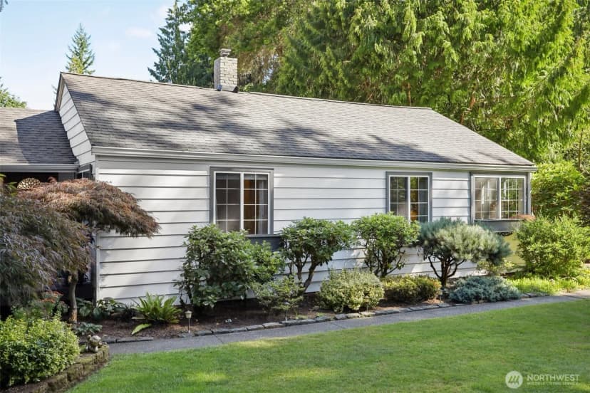 Property photo for 16004 74th Avenue Ne, Kenmore photo 35