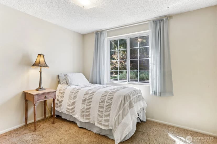 Property photo for 16004 74th Avenue Ne, Kenmore photo 20