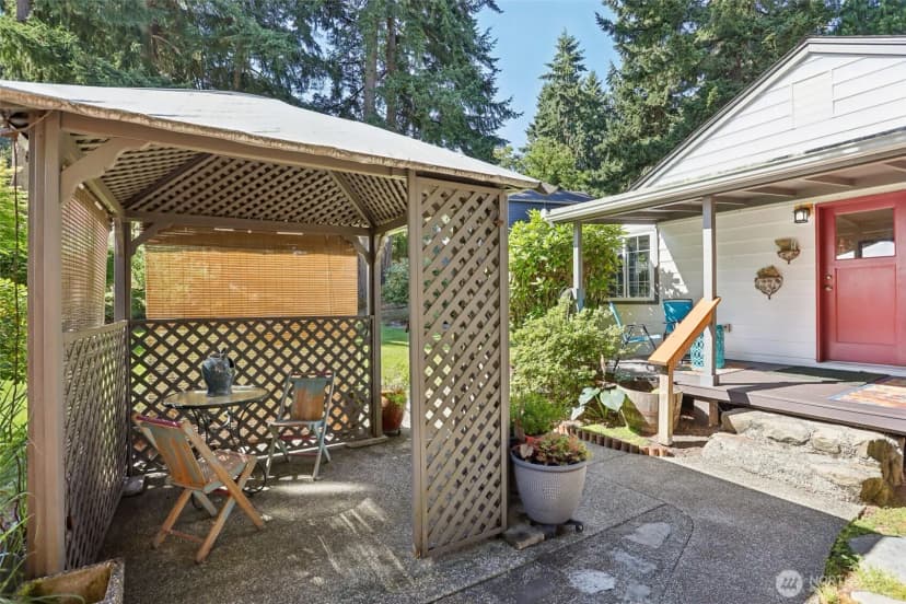 Property photo for 16004 74th Avenue Ne, Kenmore photo 29