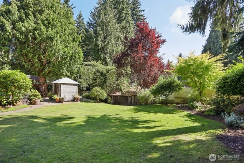 Property photo for 16004 74th Avenue Ne, Kenmore photo 33
