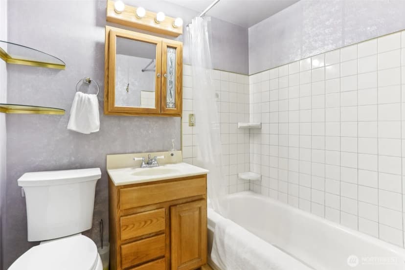 Property photo for 16004 74th Avenue Ne, Kenmore photo 19